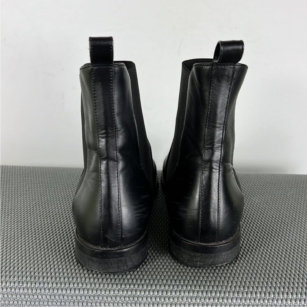 Everlane black leather slip on back pull tab chelsea boots women’s size 7 - Picture 4 of 6